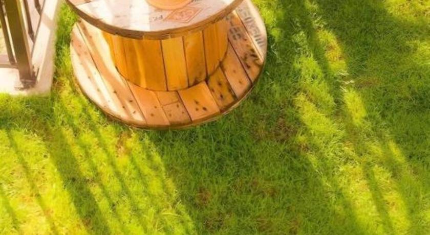 Yellow Moon Hotel Патая Екстериор снимка
